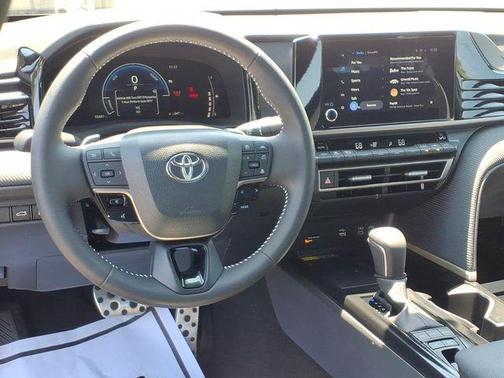 Heavy Metal 2025 Toyota Camry SE