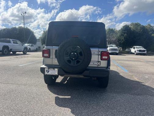 2020 Jeep Wrangler Unlimited Sport