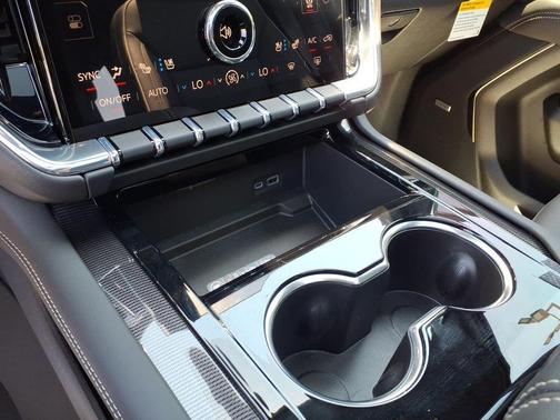 Summit White 2026 GMC Yukon 4WD Elevation