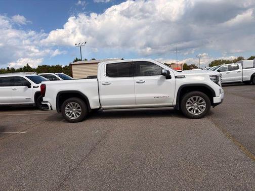Summit White 2023 GMC Sierra 1500 Denali
