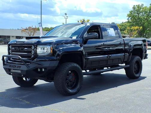 Onyx Black 2018 GMC Sierra 1500 SLT