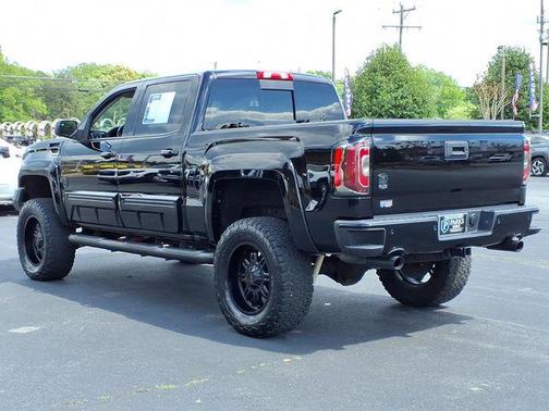 Onyx Black 2018 GMC Sierra 1500 SLT