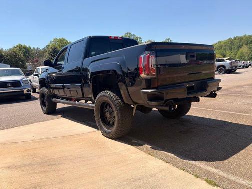 Onyx Black 2018 GMC Sierra 1500 SLT