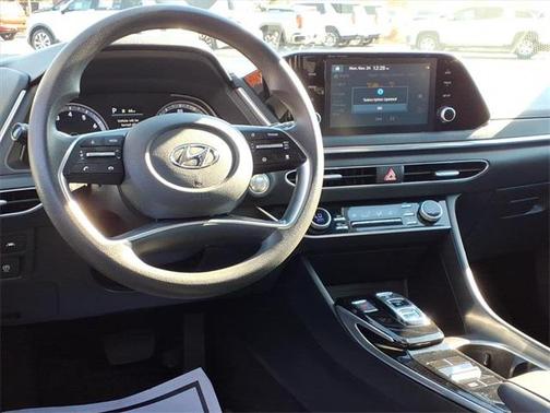 2021 Hyundai SONATA SEL