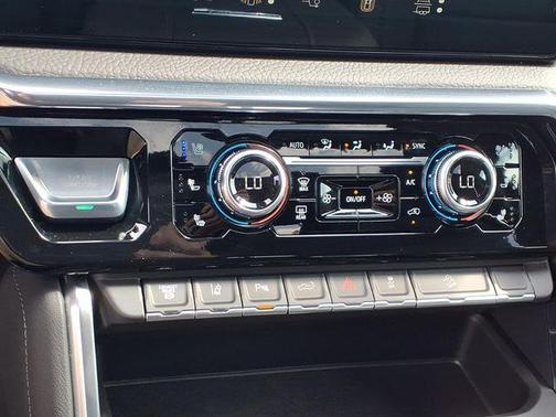 Downpour Met 2026 GMC Sierra 2500 Denali