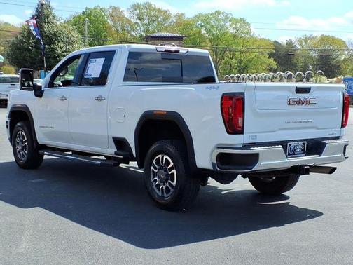 Summit White 2023 GMC Sierra 2500 SLT