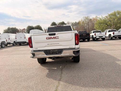 Summit White 2023 GMC Sierra 2500 SLT