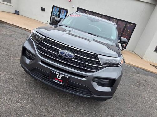 Carbonized Gray 2023 Ford Explorer XLT