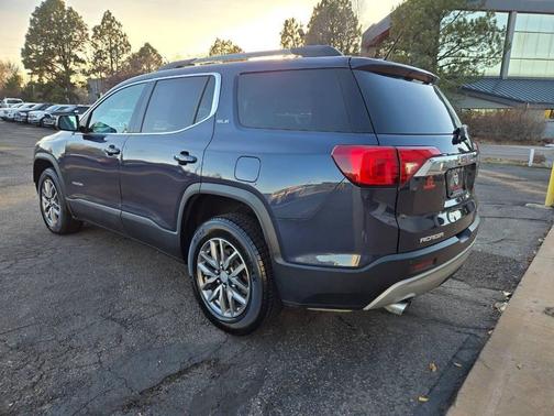 2019 GMC Acadia SLE-2