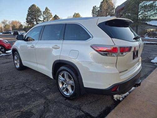 2016 Toyota Highlander Limited Platinum