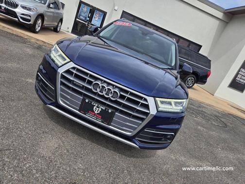 Navarra Blue Metallic 2020 Audi Q5 45 Premium Plus