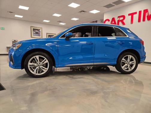 2019 Audi Q3 45 S line Premium Plus