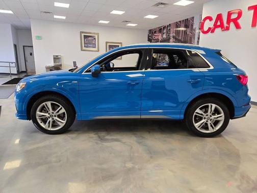 2019 Audi Q3 45 S line Premium Plus