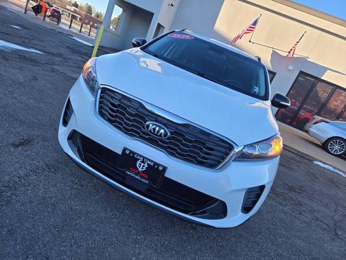 2020 Kia Sorento S