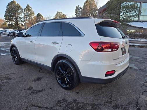 2020 Kia Sorento S