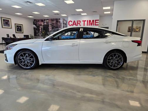 2023 Nissan Altima SR VC-Turbo FWD