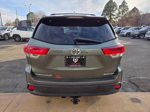 2018 Toyota Highlander SE