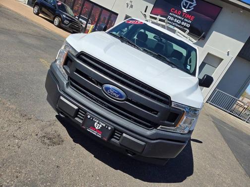 Oxford White/Magnetic 2019 Ford F-150 XLT