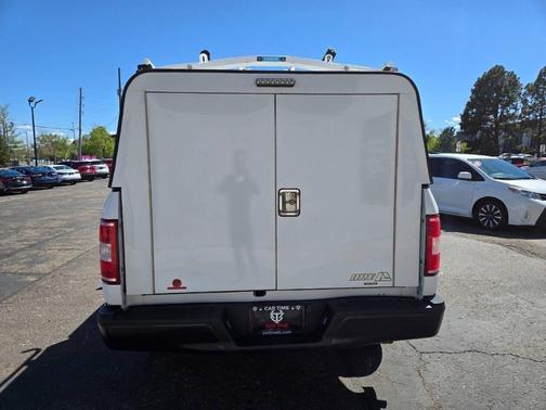 Oxford White/Magnetic 2019 Ford F-150 XLT