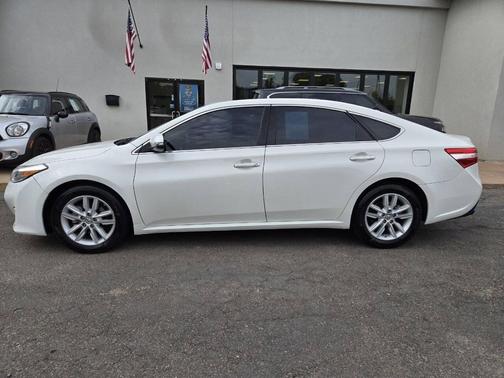 2014 Toyota Avalon XLE