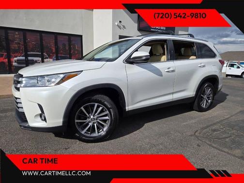 Blizzard Pearl 2019 Toyota Highlander SE