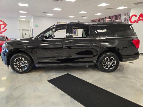 Agate Black 2024 Ford Expedition Max XLT
