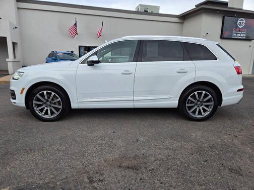 2019 Audi Q7 45 Premium Plus