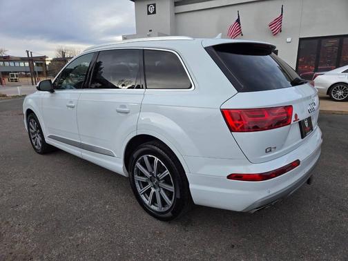 2019 Audi Q7 45 Premium Plus