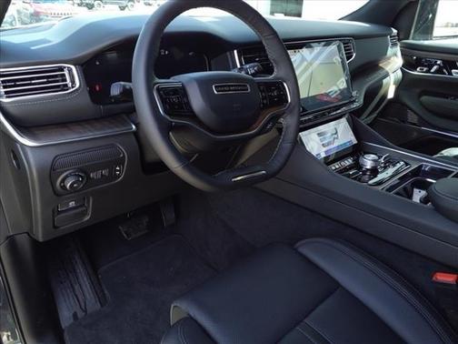 2024 Jeep Grand Wagoneer Base