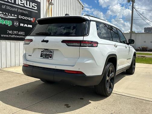 2023 Jeep Grand Cherokee L Laredo
