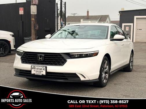 White 2023 Honda Accord EX