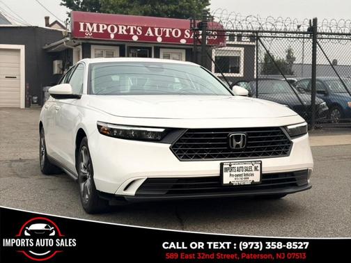 White 2023 Honda Accord EX