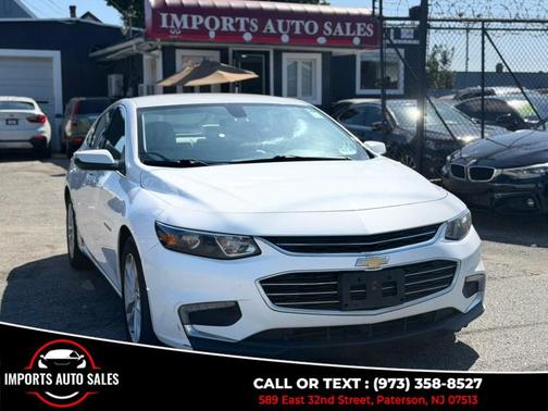White 2016 Chevrolet Malibu 1LT