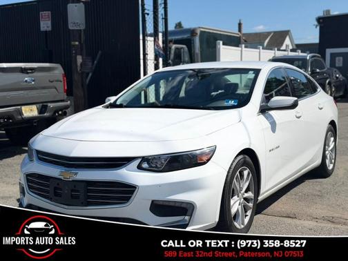 White 2016 Chevrolet Malibu 1LT