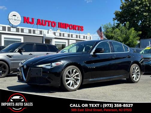 Black 2019 Alfa Romeo Giulia Base
