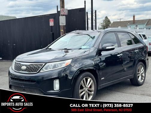 Black 2014 Kia Sorento SX