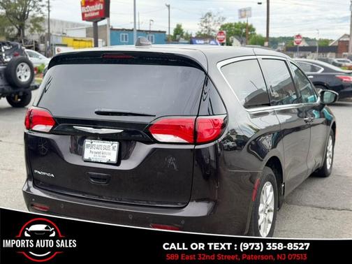Red 2017 Chrysler Pacifica Touring