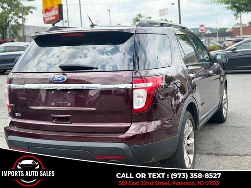 Red 2011 Ford Explorer XLT