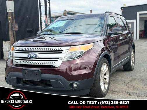 Red 2011 Ford Explorer XLT