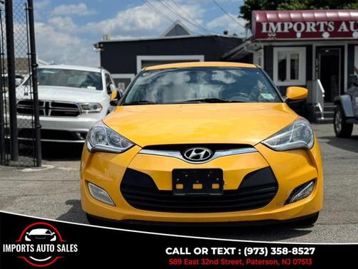 26.2 Yellow 2017 Hyundai Veloster Base