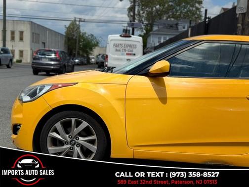 26.2 Yellow 2017 Hyundai Veloster Base