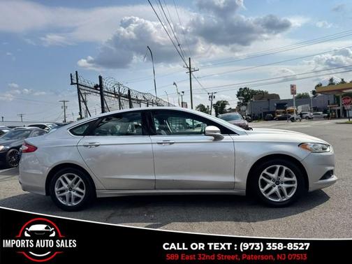 Silver 2016 Ford Fusion SE