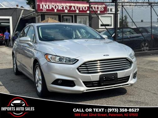Silver 2016 Ford Fusion SE
