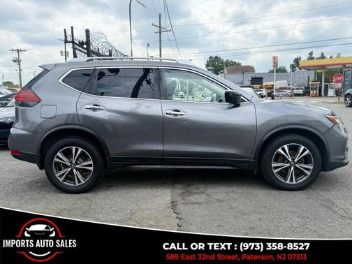 Gun Metallic 2019 Nissan Rogue SV