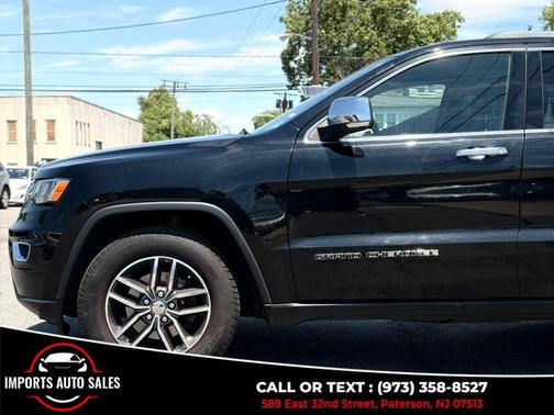 Black 2018 Jeep Grand Cherokee Limited