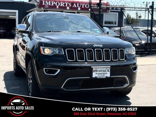 Black 2018 Jeep Grand Cherokee Limited