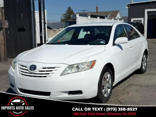 White 2009 Toyota Camry Hybrid
