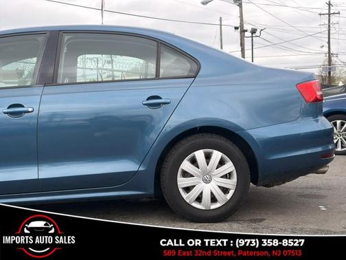 Blue 2015 Volkswagen Jetta Man S