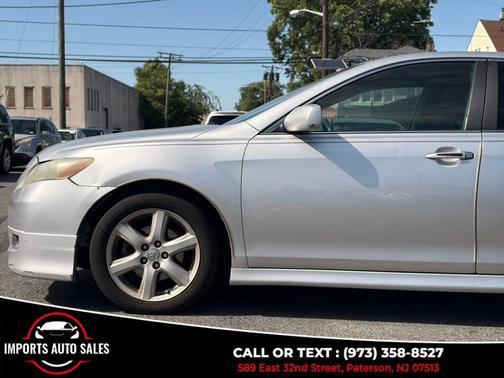 Gray 2009 Toyota Camry