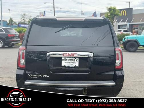 Black 2015 GMC Yukon XL Denali